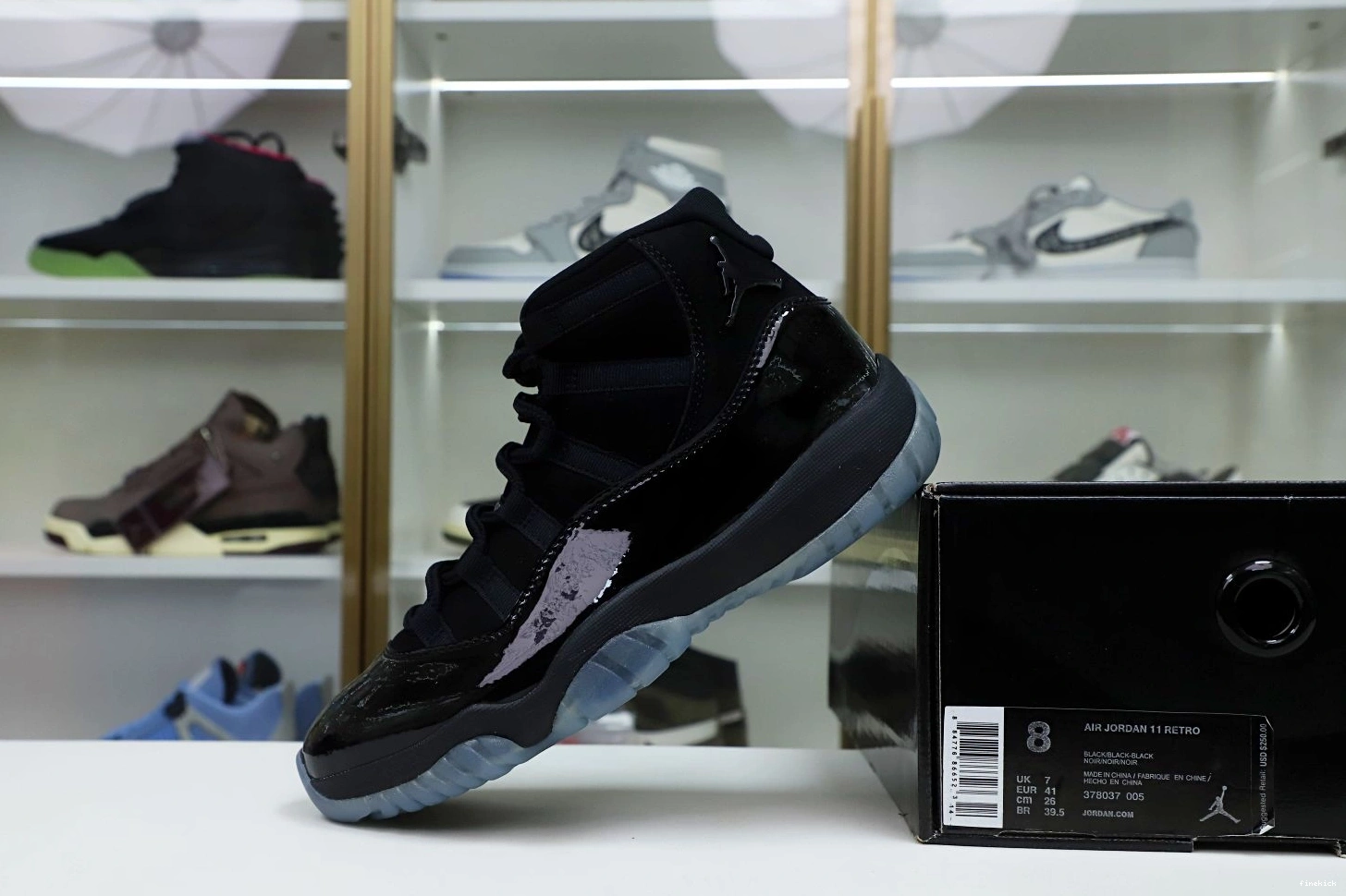 AIR JORDAN GOWN' RETRO 'CAP AND 11 1006